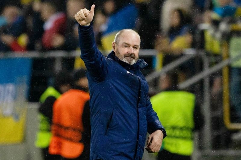 HLV Steve Clarke